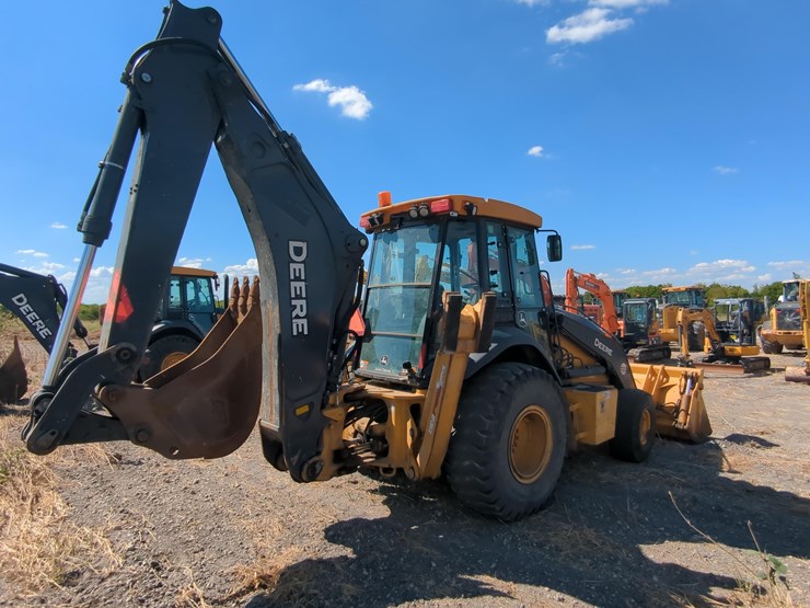 2021-deere-710l-image-4