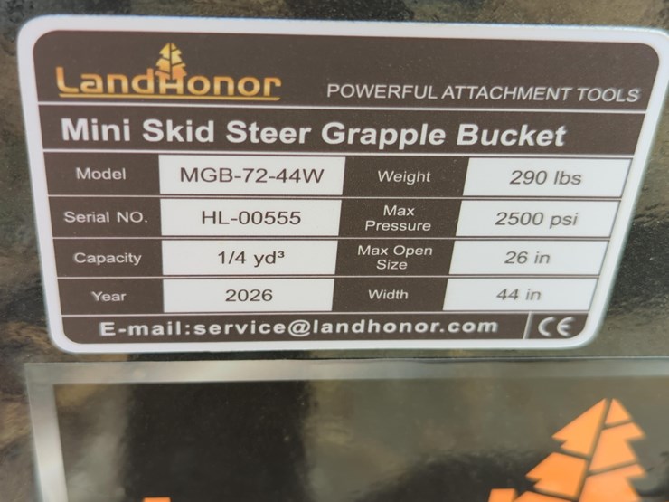 new-landhonor-mgb-72-44w-grapple-bucket-skid-steer-attachment-image-3