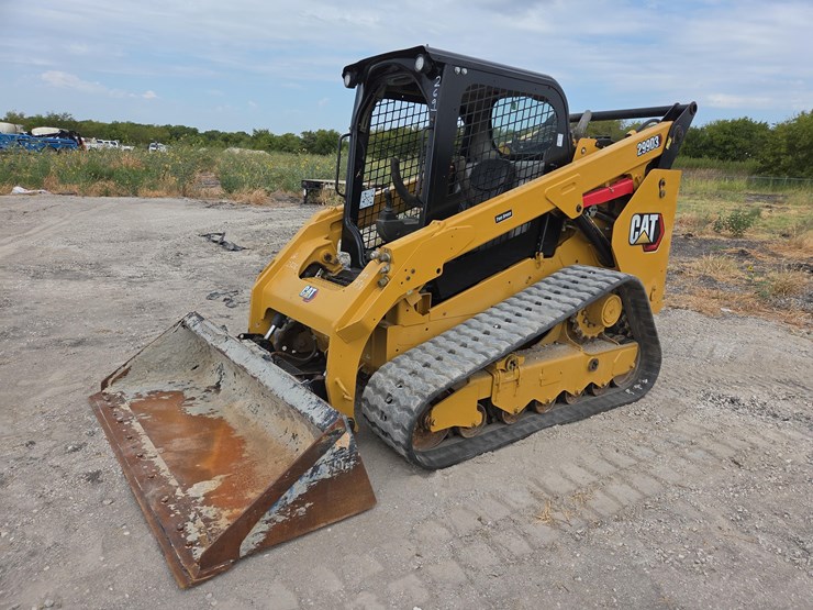 2022-caterpillar-299d3-image-2