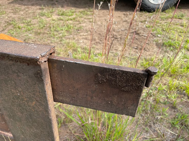 #6226-•-shop-made-mini-skid-steer-pallet-fork-attachment-image-15