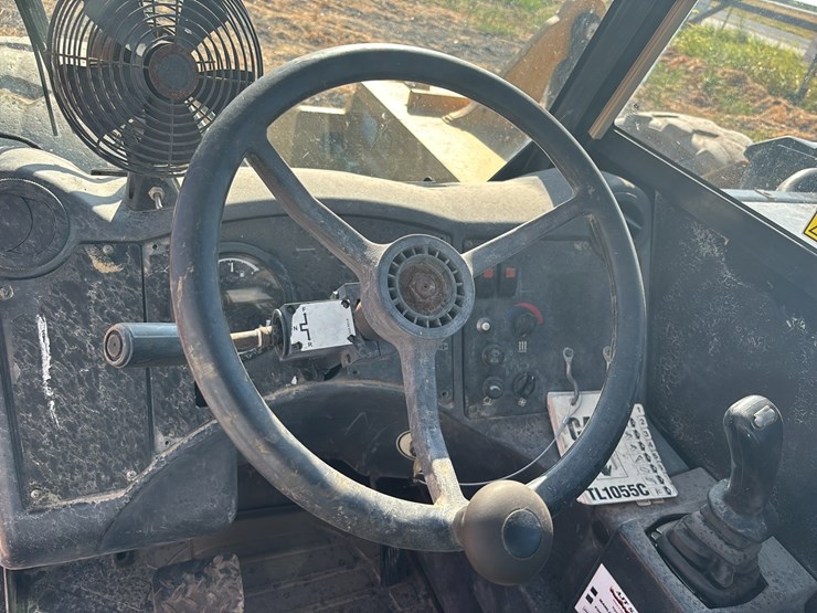 caterpillar-tl1055c-image-14