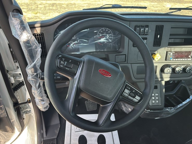 2026-peterbilt-536-image-38