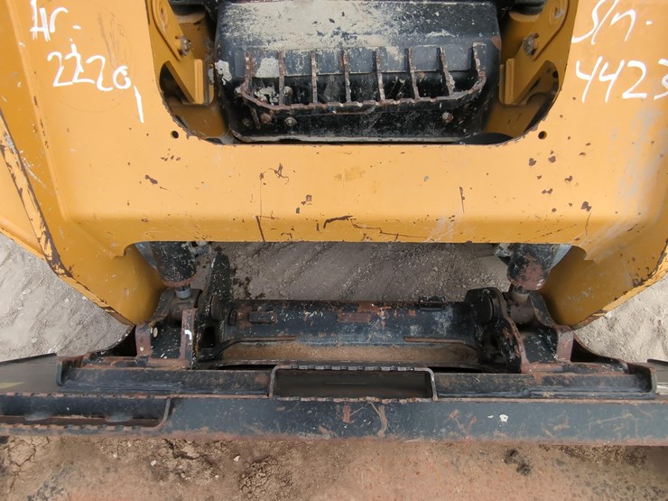 2021-caterpillar-259d3-image-13