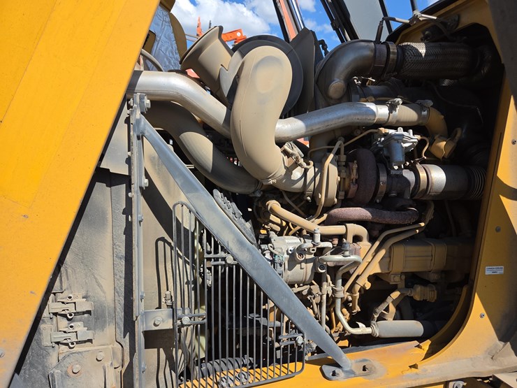 2021-deere-710l-image-16