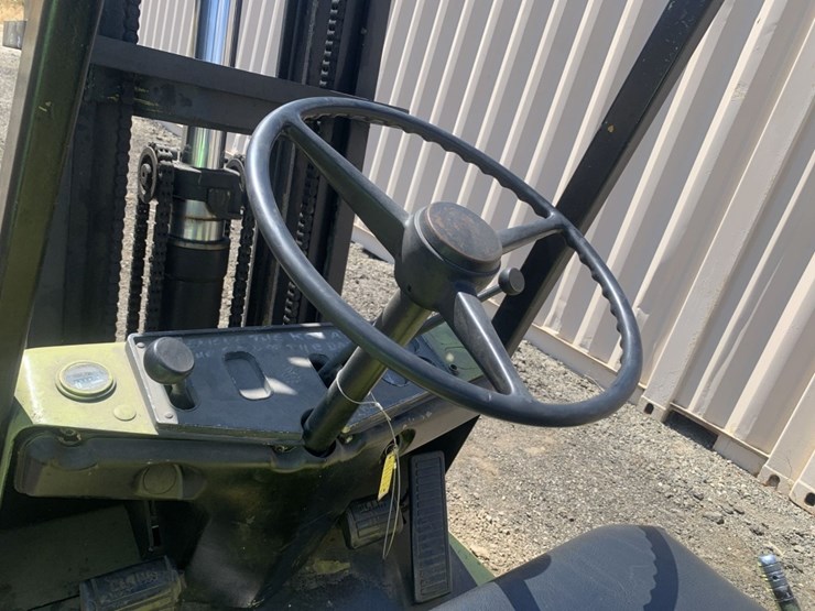 clark-c500-industrial-forklift,-image-6
