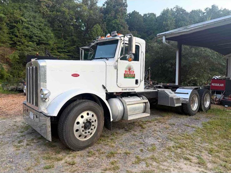 2012-peterbilt-379-image-1