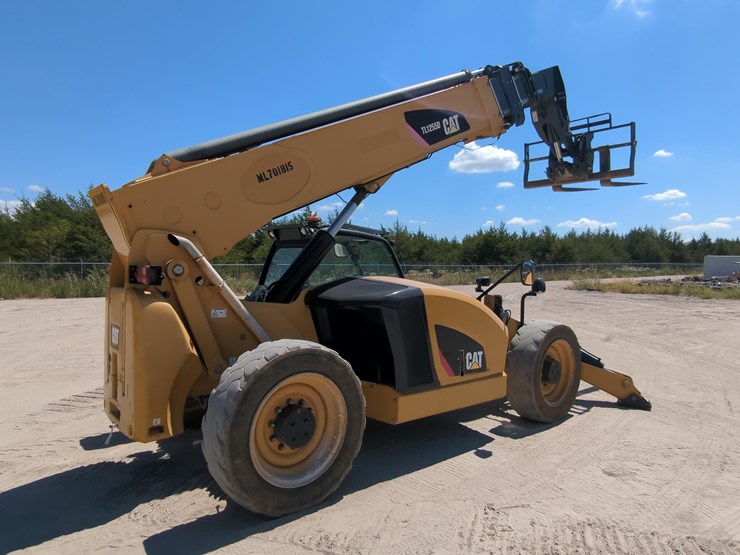 2019-caterpillar-tl1255-image-4