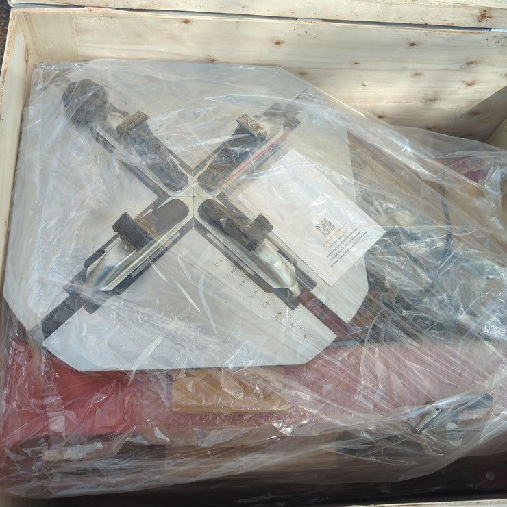 NEW LANDHONOR LHR-TC24 TIRE CHANGER NEW SUPPORT EQUIPMENT