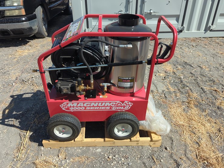 new-easy-kleen-magnum-gold-pressure-washer-image-1