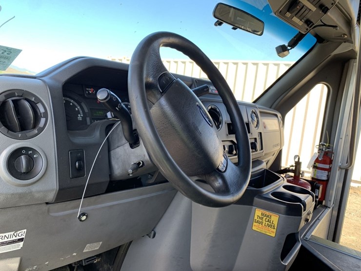 2016-ford-e450-image-5
