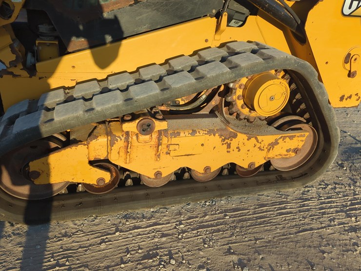 2021-caterpillar-259d3-image-6