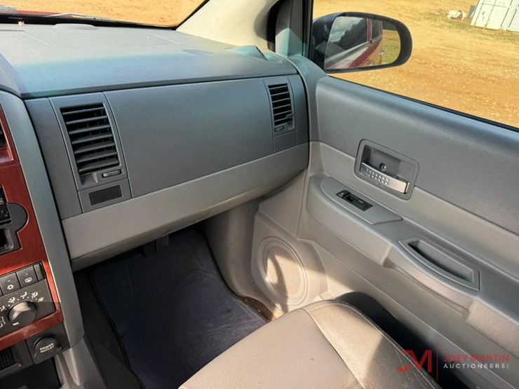 2004-dodge-durango-image-26