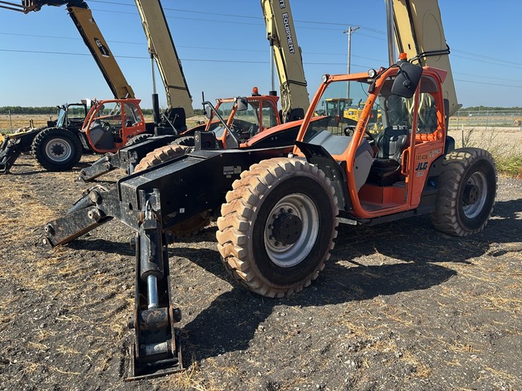 jlg-1055-image-2