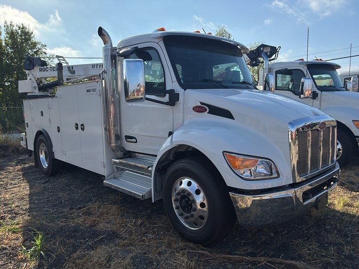 2026-peterbilt-536-image-2