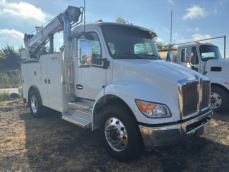 2026-kenworth-t280-image-2