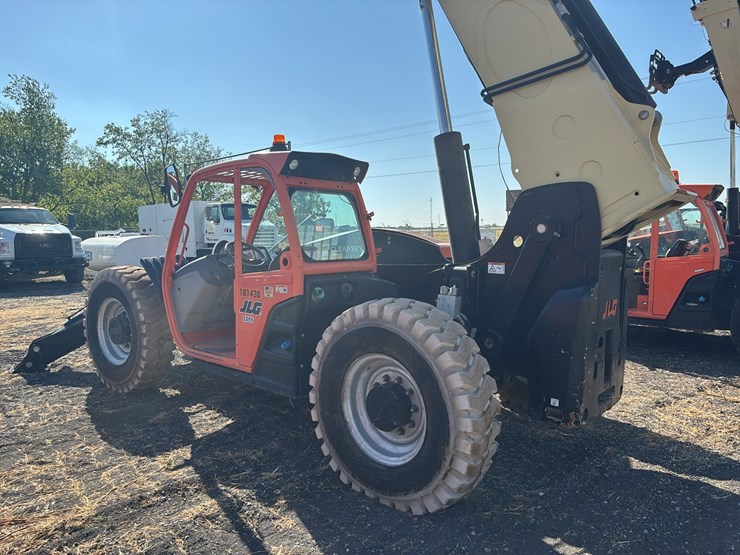jlg-1055-image-7
