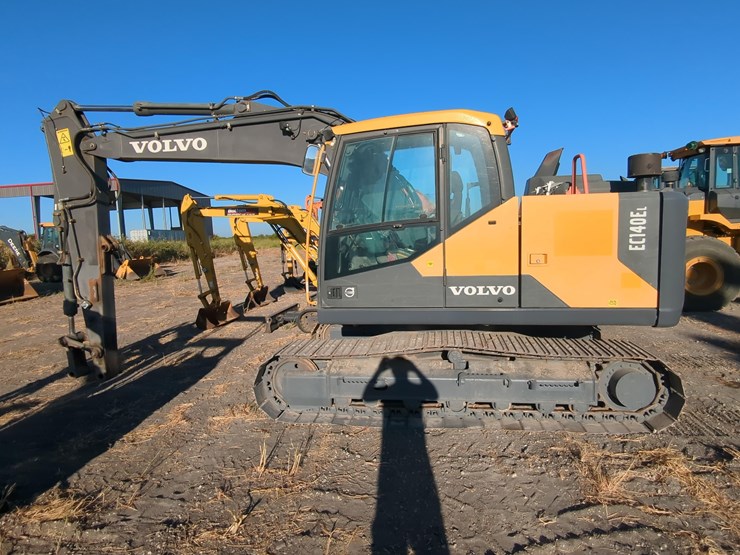 2020-volvo-ec140el-image-1