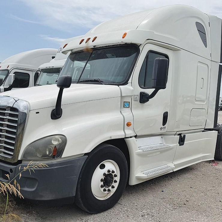 2014 FREIGHTLINER CASCADIA 125