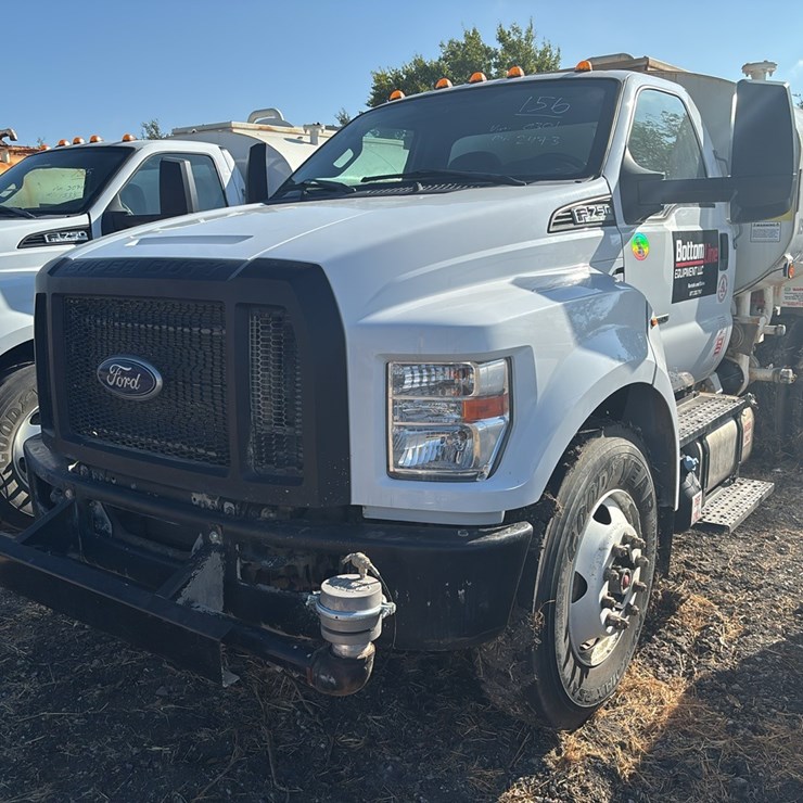2024 FORD F750