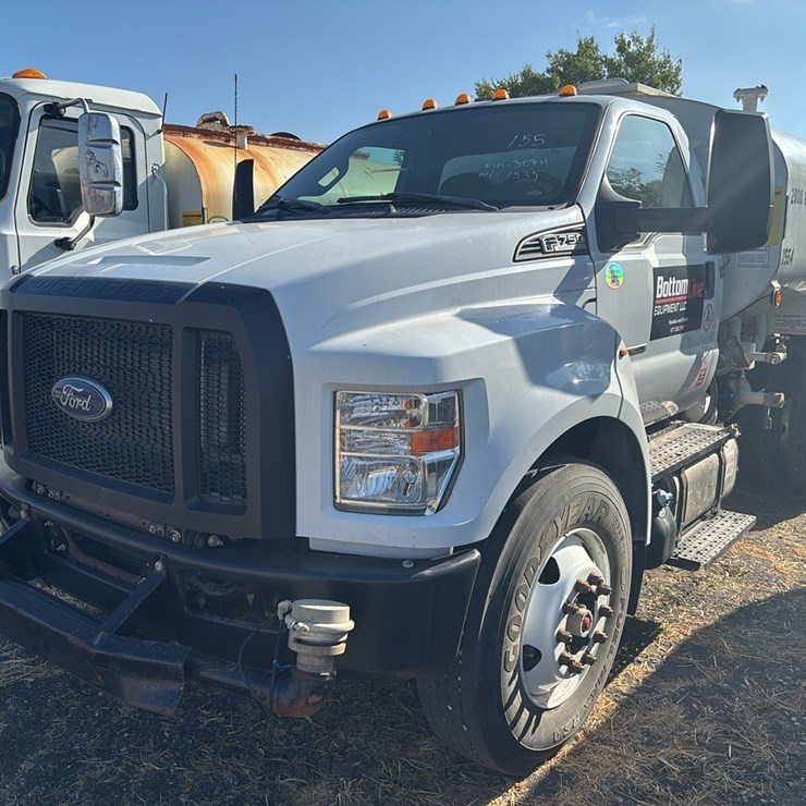 2024 FORD F750