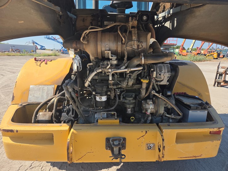 deere-344k-image-10