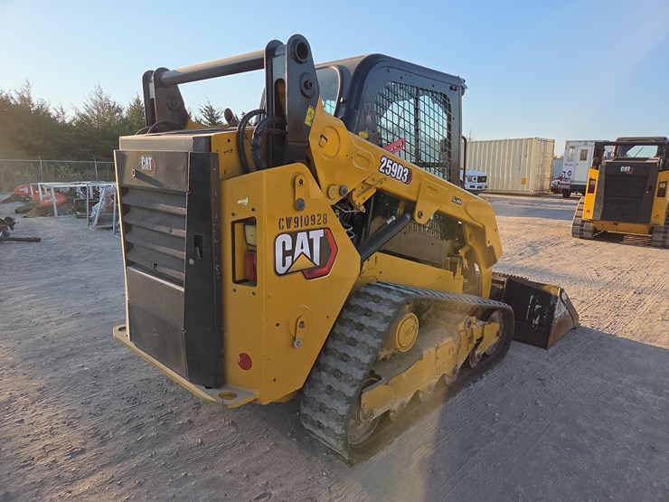 2021-caterpillar-259d3-image-4