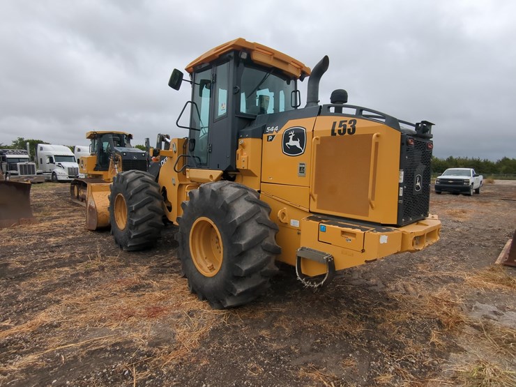 2022-deere-544p-image-5