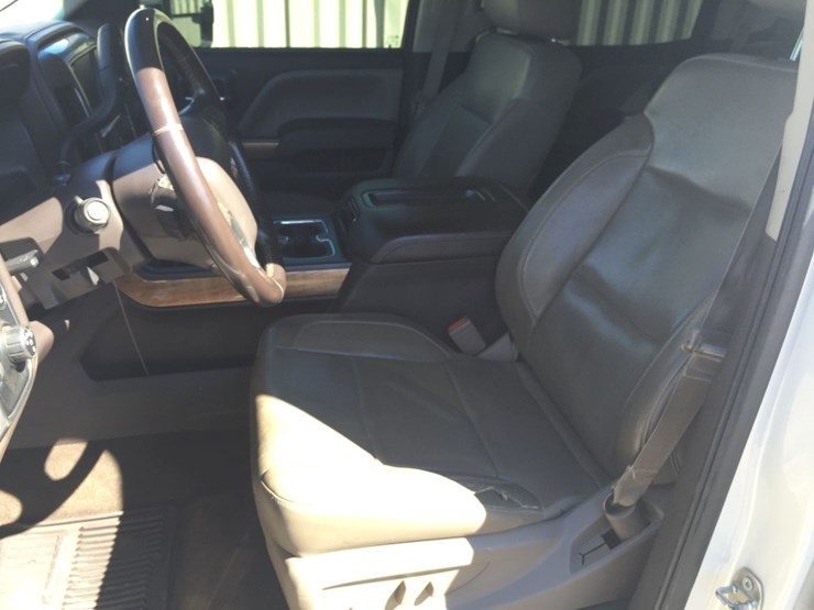2015-chevrolet-silverado-ltz-crew-cab-pickup,-image-10