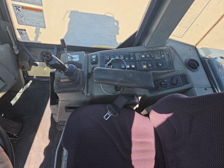 deere-344k-image-13