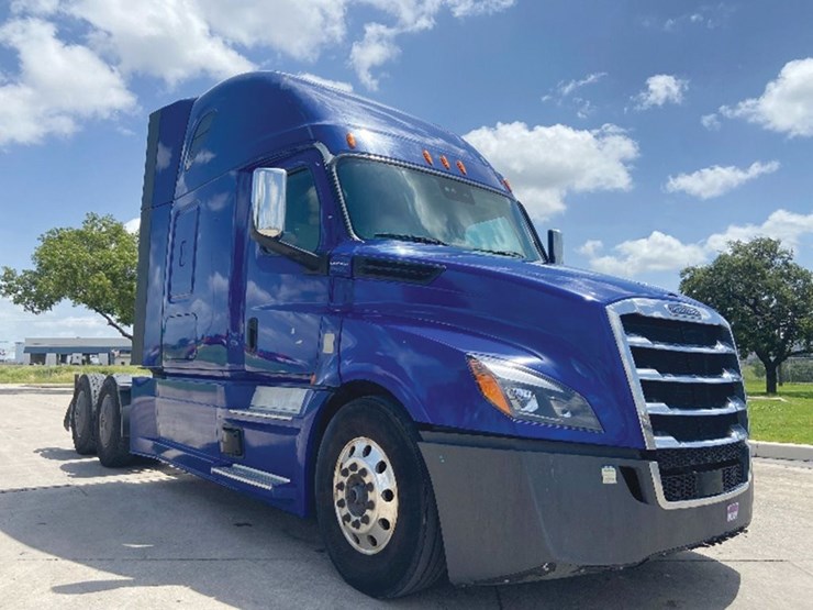 2022-freightliner-cascadia-126-image-1
