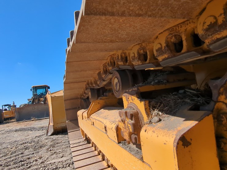 2025-deere-700l-lgp-image-9