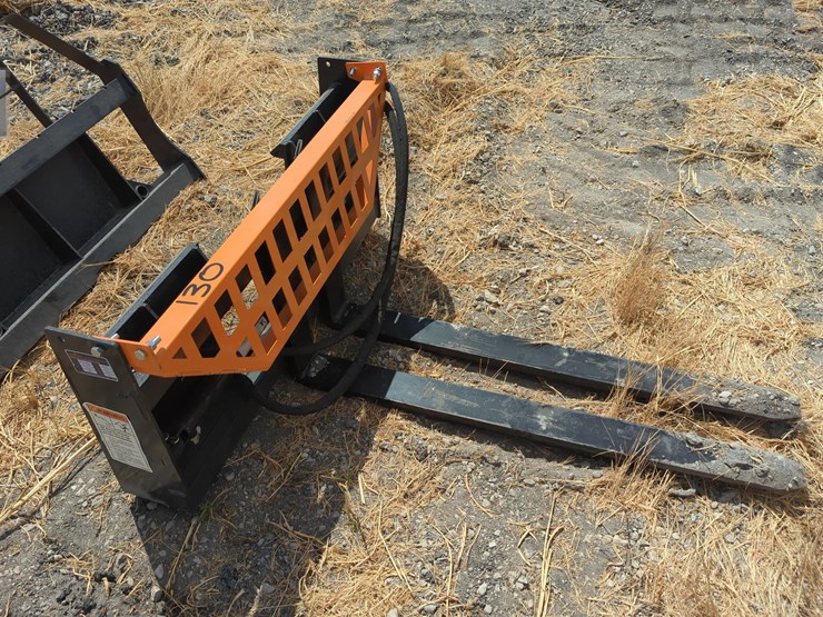 new-landhonor-hpf-11-3000g-hd-hydraulic-form-and-frame-skid-steer-attachment-image-1