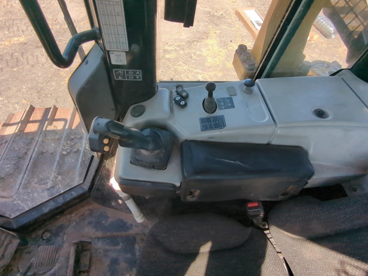 caterpillar-d6n-lgp-image-16