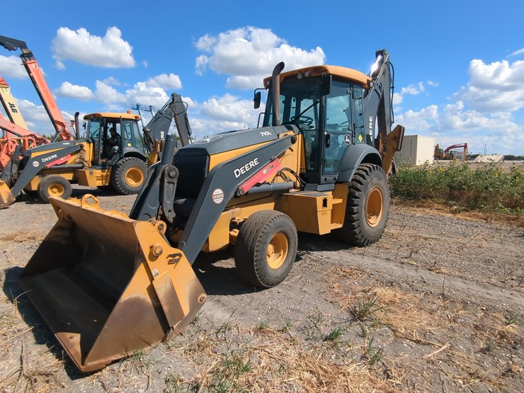 2021-deere-710l-image-2