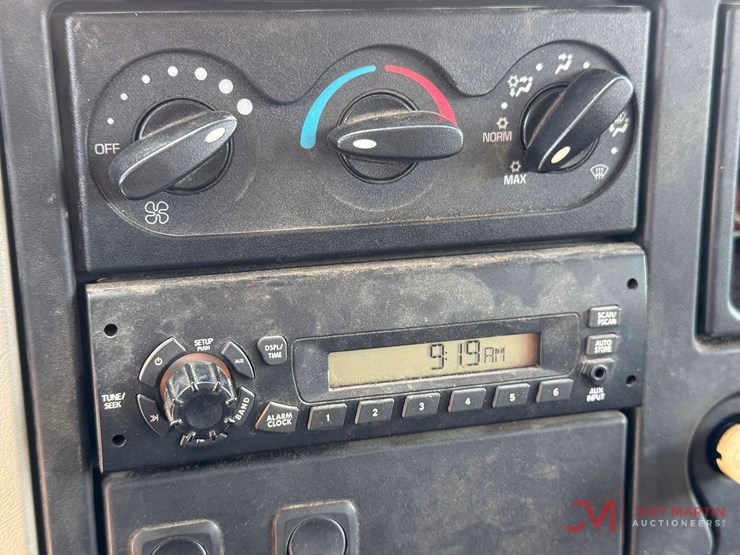 international-durastar-4300-image-26