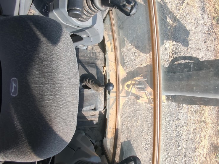 2021-deere-710l-image-21