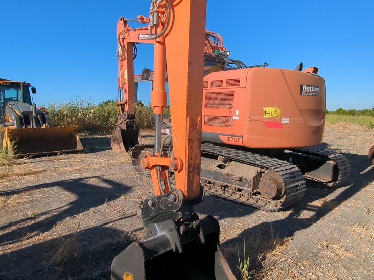 2023-doosan-dx85r-3-image-8