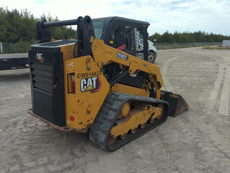 2021-caterpillar-259d3-image-4