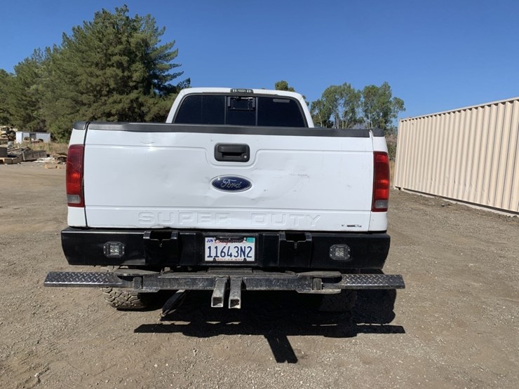 2006-ford-f350-image-12