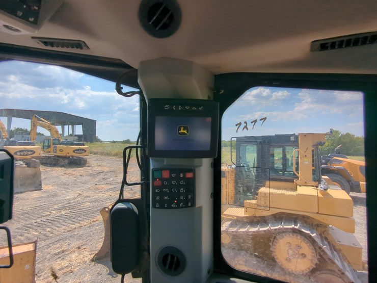 2021-deere-850-wt-image-24
