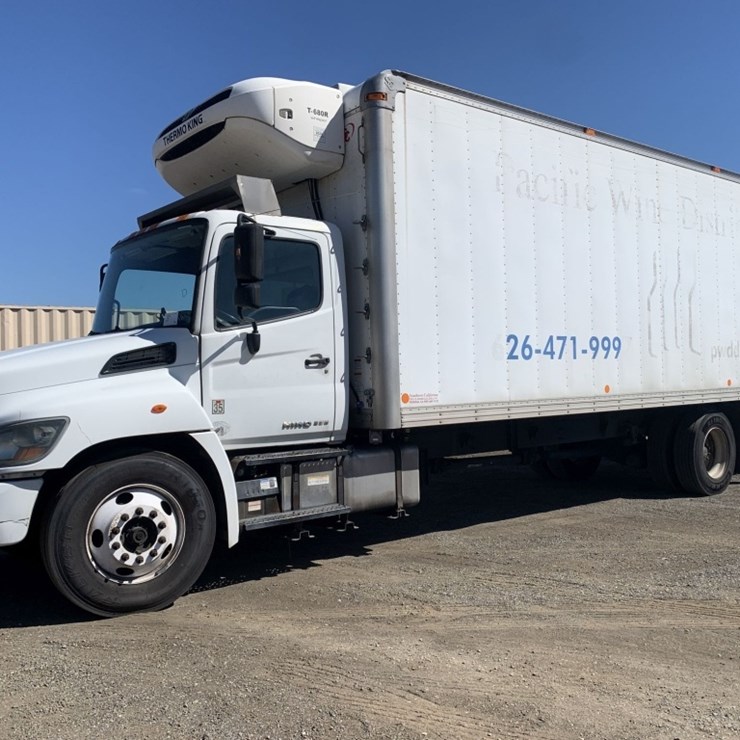 2018 HINO 338