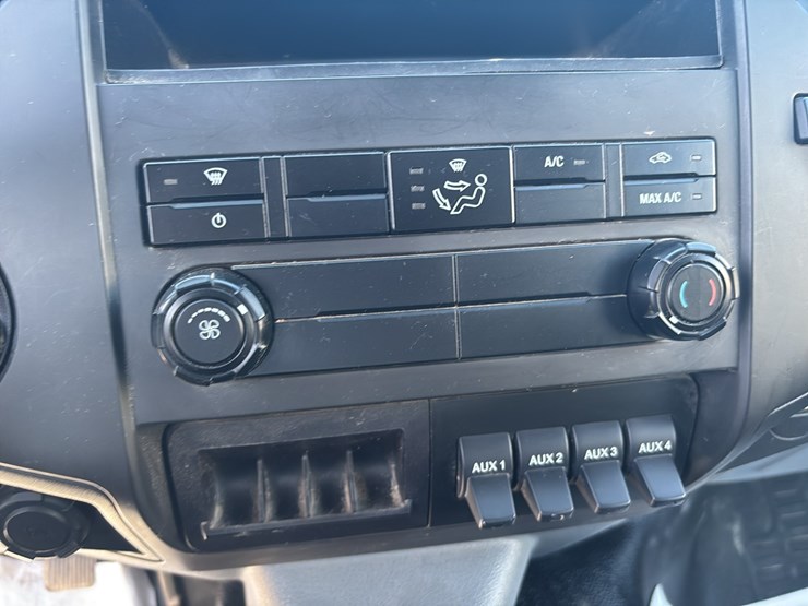 2024-ford-f750-image-21