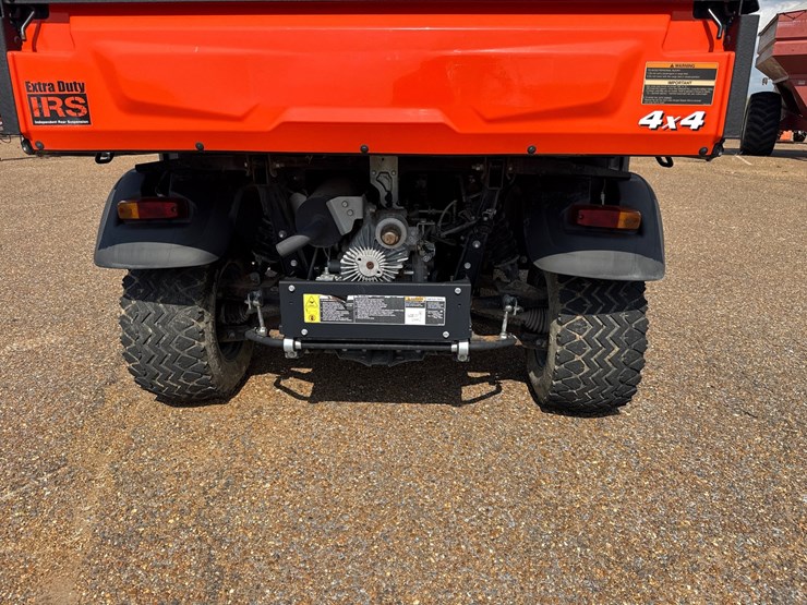 2017-kubota-rtvx1140-image-8