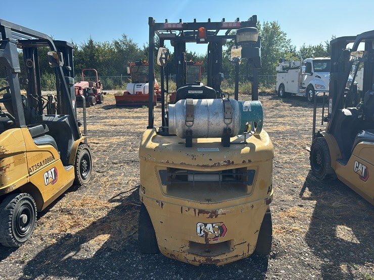 2022-caterpillar-gp30n-image-4