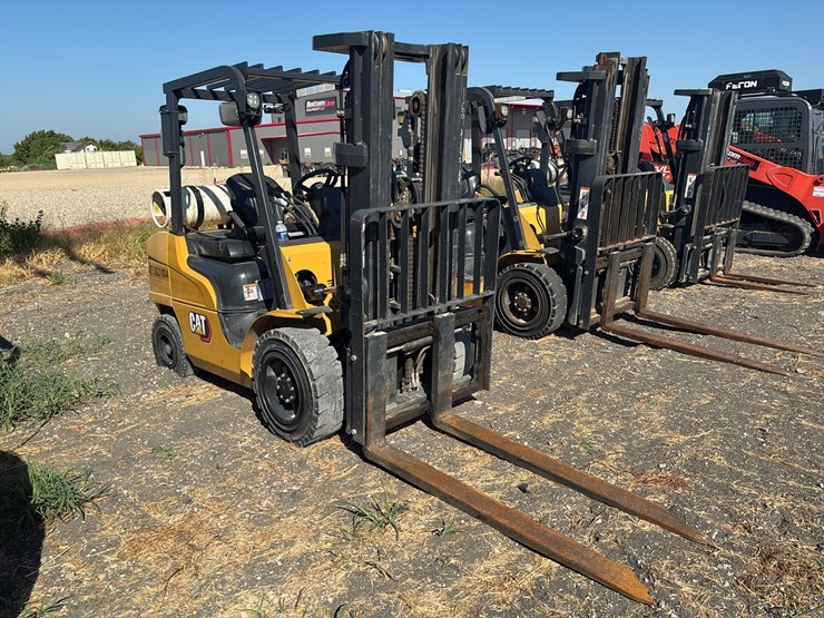 2023-caterpillar-gp30n-image-2