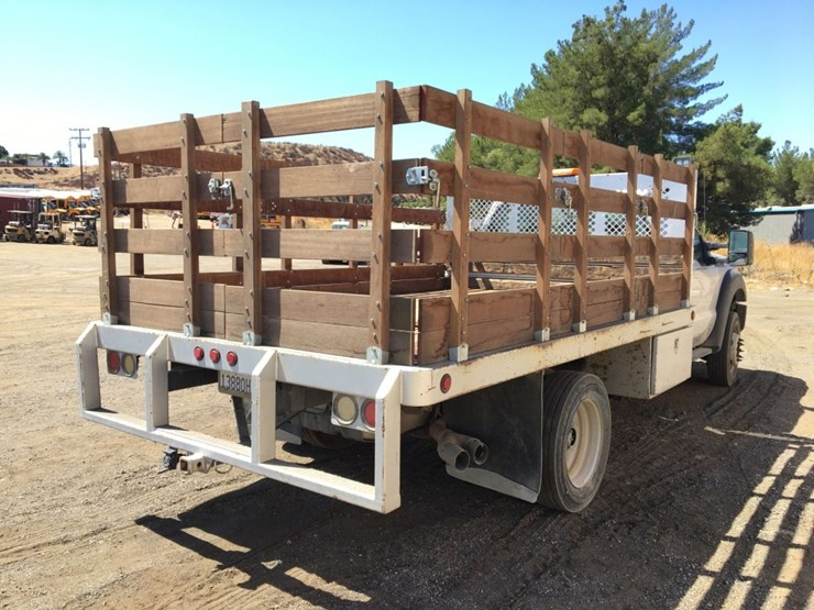 2013-ford-f550-xl-image-3