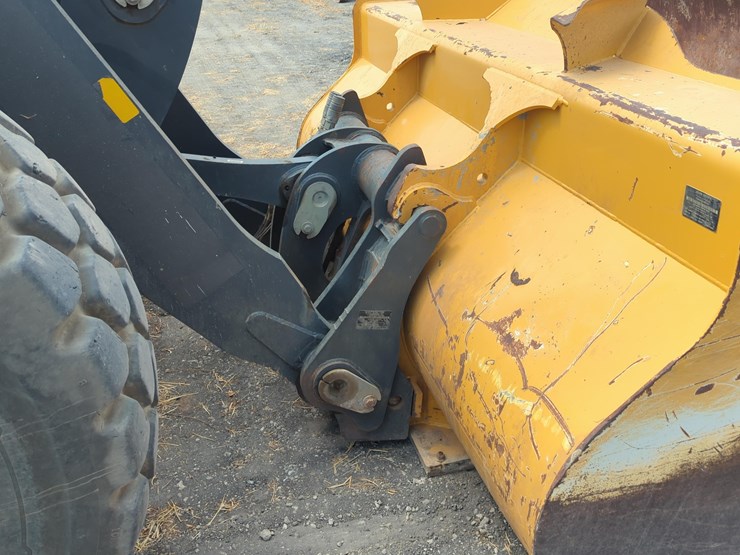 2024-deere-644p-image-9