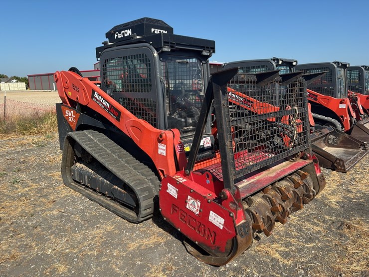 2024-kubota-svl97-2hfc-rubber-tracked-skid-steer-image-2