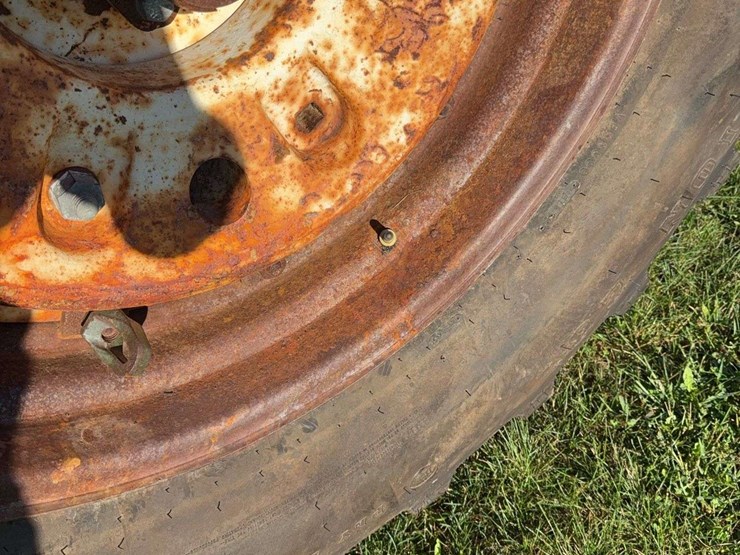 allis-chalmers-d21-image-16