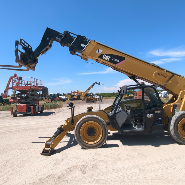 2019 CATERPILLAR TL1255